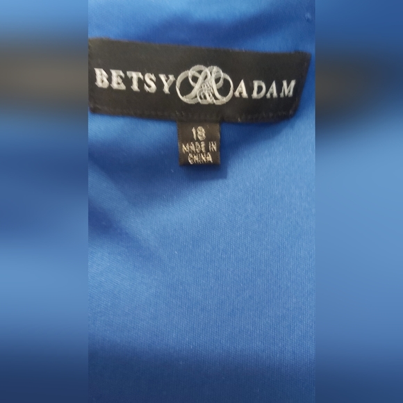 Davids bridal Sapphire Blue dress. Size 18 one shoulder - Picture 5 of 5